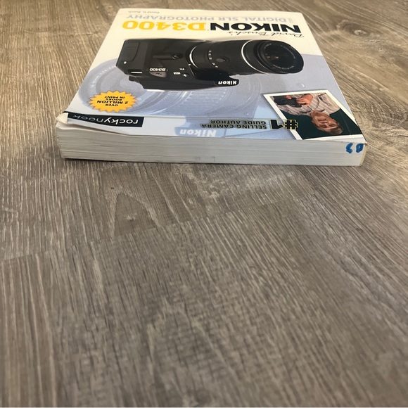 David Busch's Nikon D3400 Guide to Digital SLR Photography by David D. Busch - Picture 3 of 9